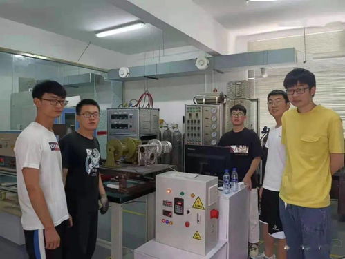 我校學子在大學科技園開展暑期研發實習實訓